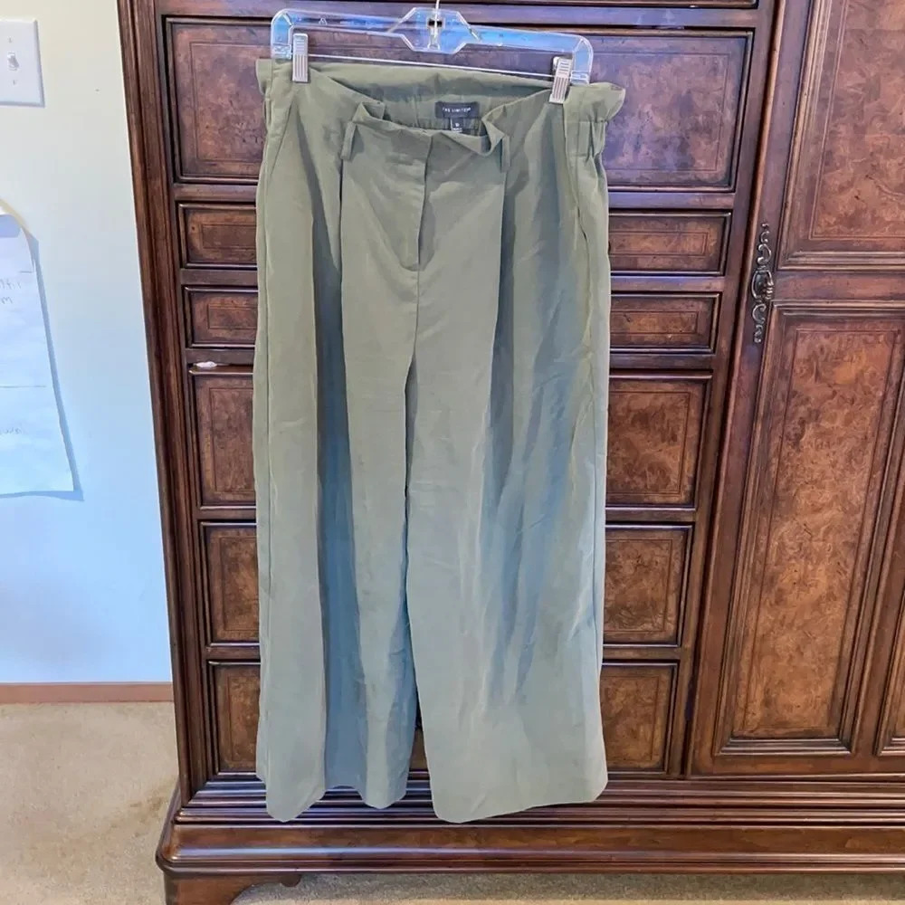 NWT THE Limited olive green wide leg pants